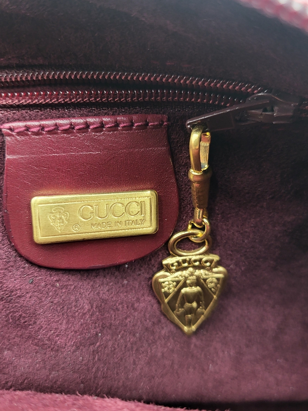 Gucci Suede Leather Crossbody Purse Bordeaux Italy, Authentic w/COA..RareVintage - Picture 10 of 16